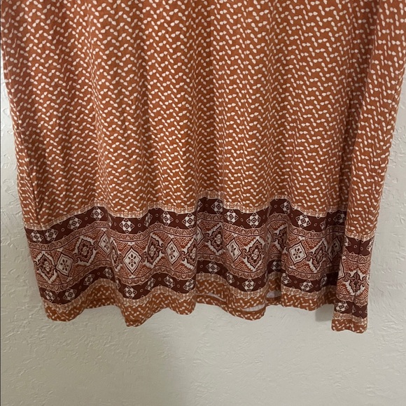 Rust Patterned Dress with Keyhole Neckline - Picture 4 of 7